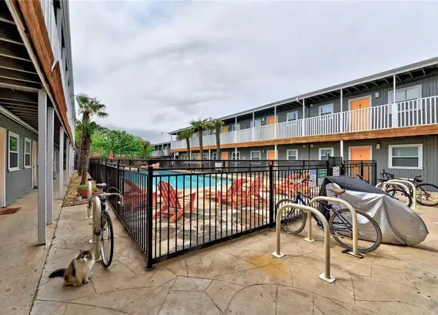 Property at 2401 Manor Rd #102, Austin, TX, 78722, 2 beds, 1 bath, [object Object]