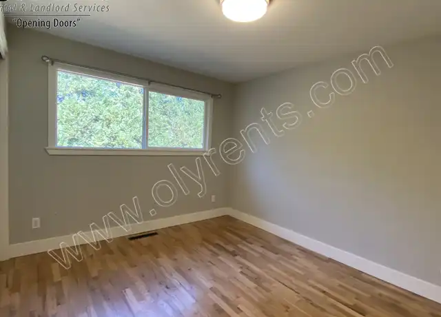 Property at 1005 S 35th St, Tacoma, WA, 98418, 2 beds, 1 bath, [object Object]
