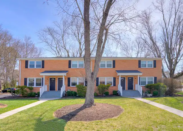 Property at 801 S Main St, Blacksburg, VA, 24060, 2 beds, 1.5 baths, [object Object]
