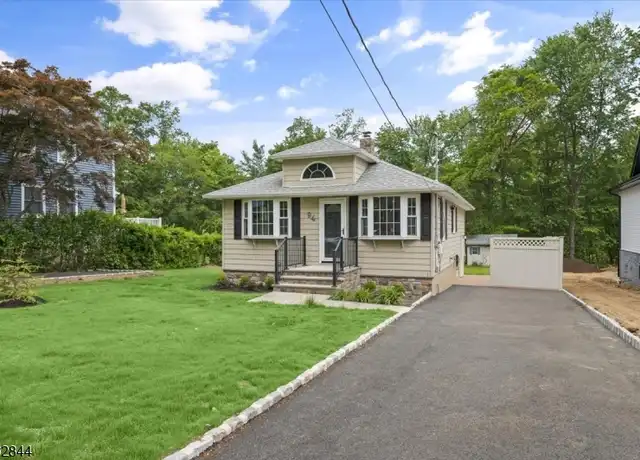Property at 94 Mountain Ave, Cedar Knolls, NJ, 07927, 3 beds, 2 baths, [object Object]