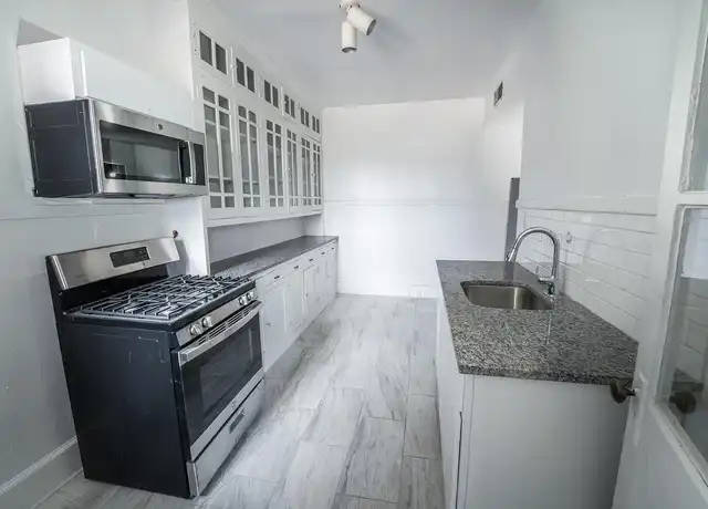 Property at 800 Prospect St, El Paso, TX, 79902, 2 beds, 1 bath, [object Object]