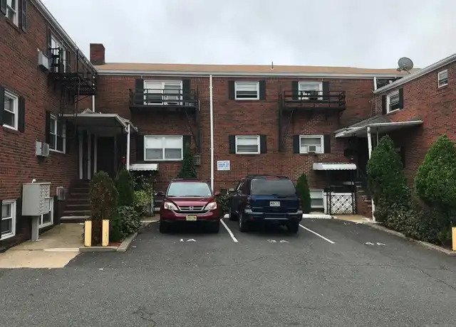 Property at 60 S Main St, Lodi, NJ, 07644, 1 bed, 1 bath, [object Object]