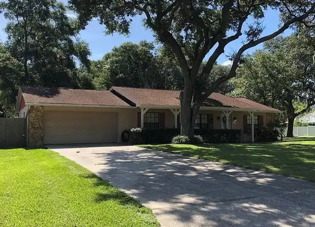 Property at 8624 Dee Cir, Riverview, FL, 33569, 3 beds, 2 baths, [object Object]