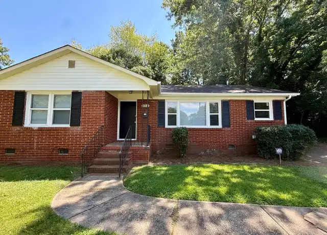 Property at 3715 Fieldcrest Rd, Charlotte, NC, 28217, 3 beds, 1 bath, [object Object]