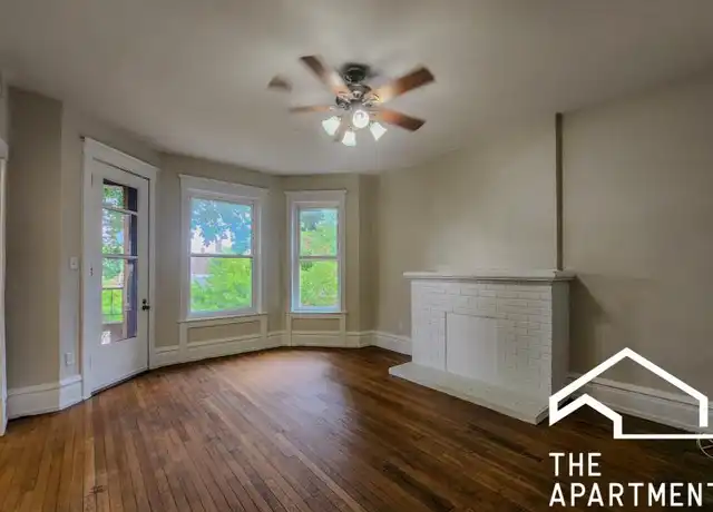 Property at 4330 N Sheridan Rd, Chicago, IL, 60613, 2 beds, 2 baths, [object Object]