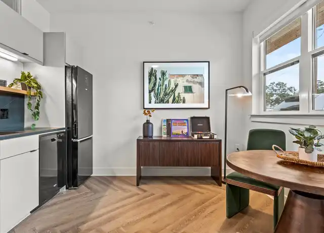 Property at 239 W 9th St Unit 10871, Dallas, TX, 75208, 1 bed, 1 bath, [object Object]