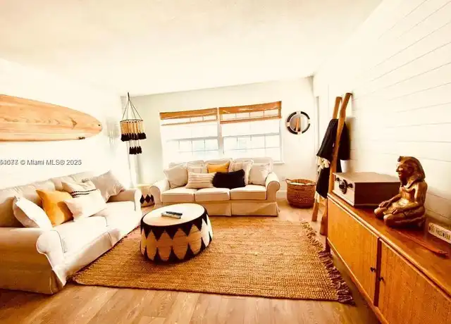 Property at 325 Ocean Dr #408, Miami Beach, FL, 33139, 1 bed, 1 bath, [object Object]
