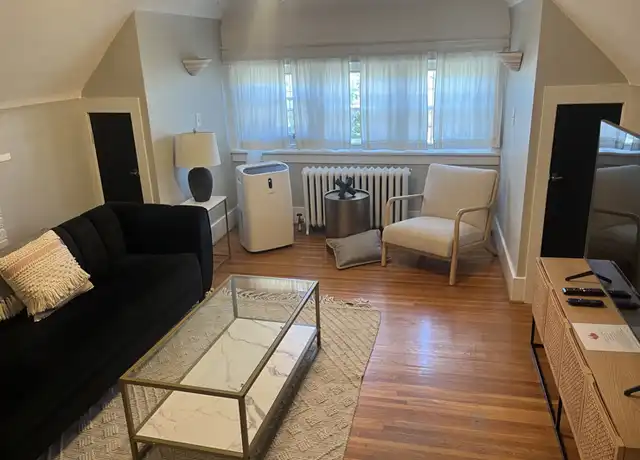 Property at 449 Richmond Ave Unit 4, Buffalo, NY, 14222, 1 bed, 1 bath, [object Object]