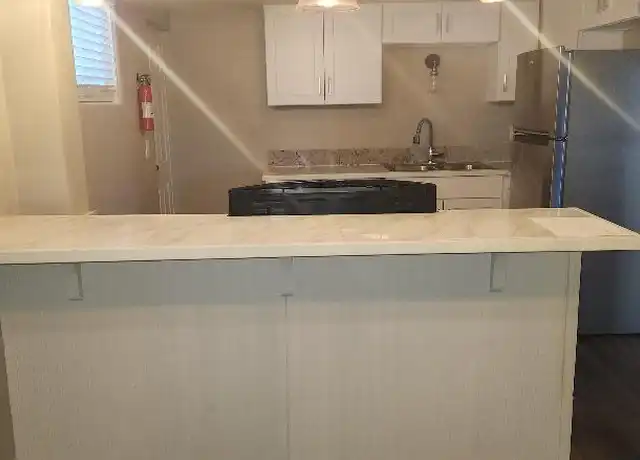Property at 2214 Fulton Rd NW, Canton, OH, 44709, 1 bed, 1 bath, [object Object]