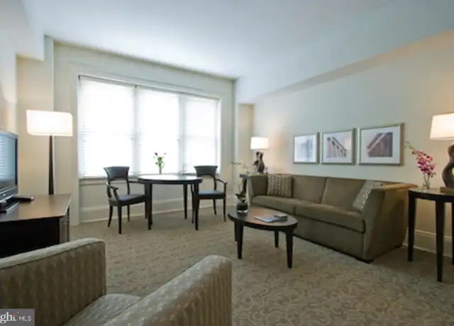 Property at 135 S 18th St Unit 404, Philadelphia, PA, 19103, 1 bed, 1 bath, [object Object]
