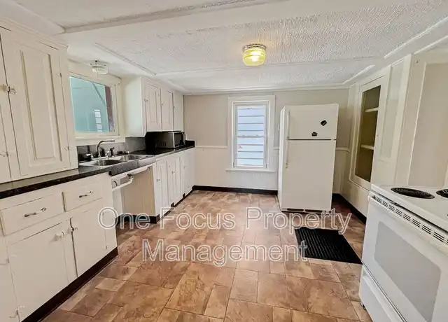 Property at 665 Allen St, Williamsport, PA, 17701, 2 beds, 1 bath, [object Object]