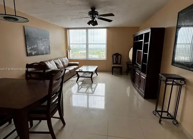 Property at 2899 Collins Ave #1146, Miami Beach, FL, 33140, 1 bed, 1 bath, [object Object]