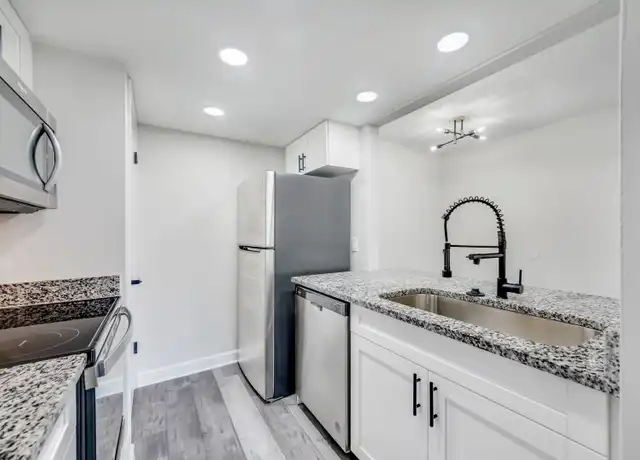 Property at 4131 E Busch Blvd Unit 01 4127-12, Tampa, FL, 33617, 2 beds, 2 baths, [object Object]