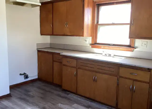 Property at 2827 W Bobolink Ave, Milwaukee, WI, 53209, 2 beds, 1 bath, [object Object]