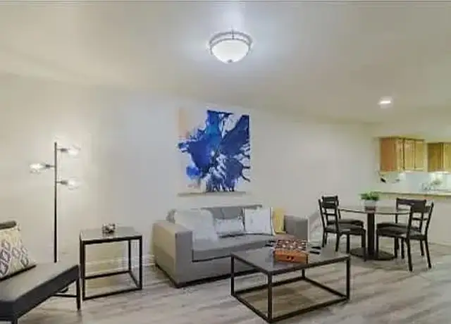 Photo of 2120 Cowell Blvd, Davis, CA 95618