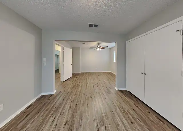 Property at 1349 Rutherford Dr, Mesquite, TX, 75149, 3 beds, 2 baths, [object Object]