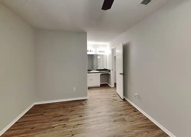 Property at 1349 Rutherford Dr, Mesquite, TX, 75149, 3 beds, 2 baths, [object Object]