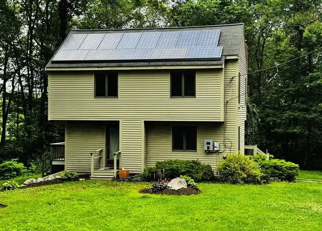 Property at 6 Lincoln St, Hopkinton, MA, 01748, 3 beds, 1.5 baths, [object Object]