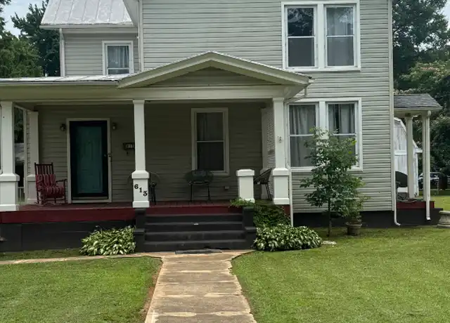 Property at 613 W Sycamore St, Chase City, VA, 23924, 5 beds, 4.5 baths, [object Object]