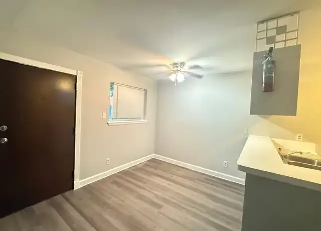 Property at 6518 Sloan St Unit 1, Houston, TX, 77087, 1 bed, 1 bath, [object Object]