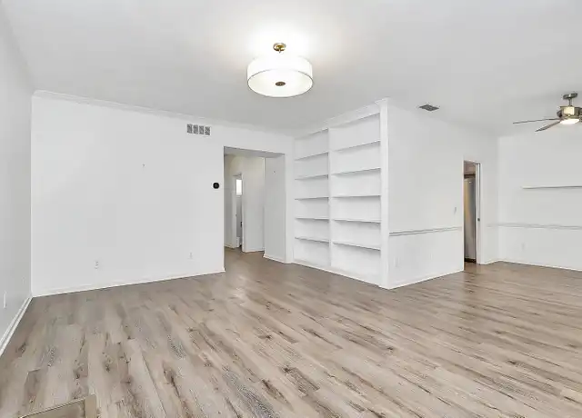 Property at 5937 Quail Hollow Rd Unit E, Charlotte, NC, 28210, 3 beds, 2.5 baths, [object Object]