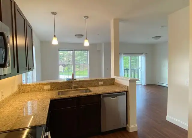Property at 123 Bayberry Cir Unit 204, Burlington, VT, 05401, 2 beds, 1.5 baths, [object Object]