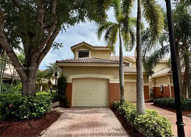 Property at 3912 Tree Top Dr Unit 3912, Weston, FL, 33332, 3 beds, 2.5 baths, [object Object]