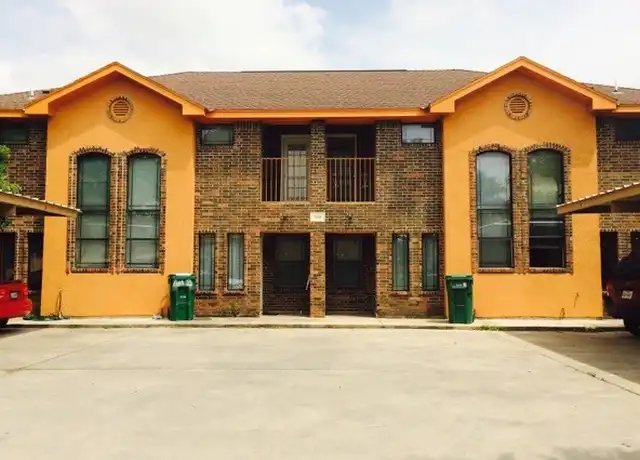 Property at 1206 W Kiwi Ave, Pharr, TX, 78577, 3 beds, 2.5 baths, [object Object]