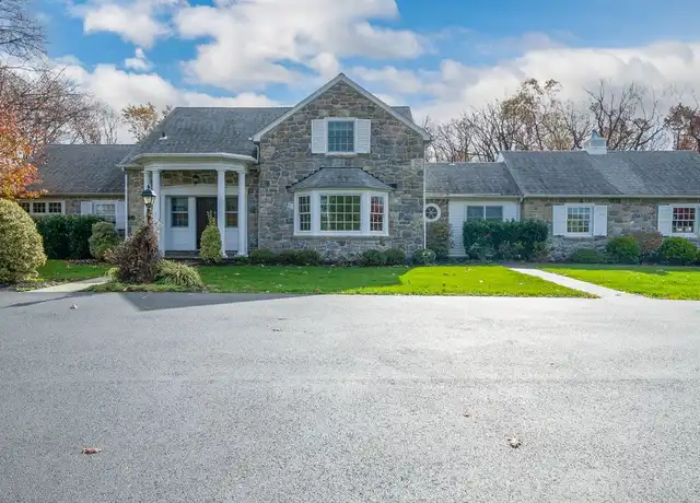 Property at 558 Brownsville Rd, Reading, PA, 19608, 4 beds, 3.5 baths, [object Object]