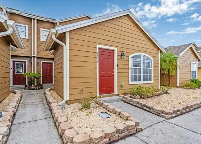 Property at 318 Australian Way Unit B, Davenport, FL, 33897, 1 bed, 1 bath, [object Object]
