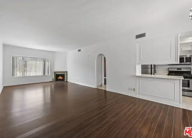 Property at 1136 S Shenandoah St Unit 302, Los Angeles, CA, 90035, 1 bed, 1 bath, [object Object]