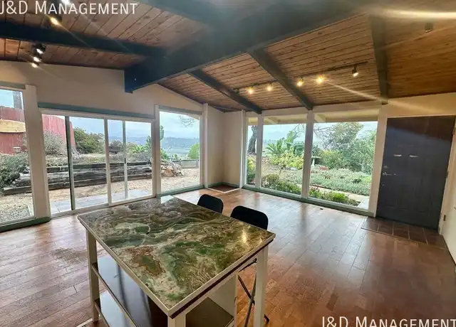 Property at 2031 Crest Dr, Encinitas, CA, 92024, 1 bed, 1 bath, [object Object]