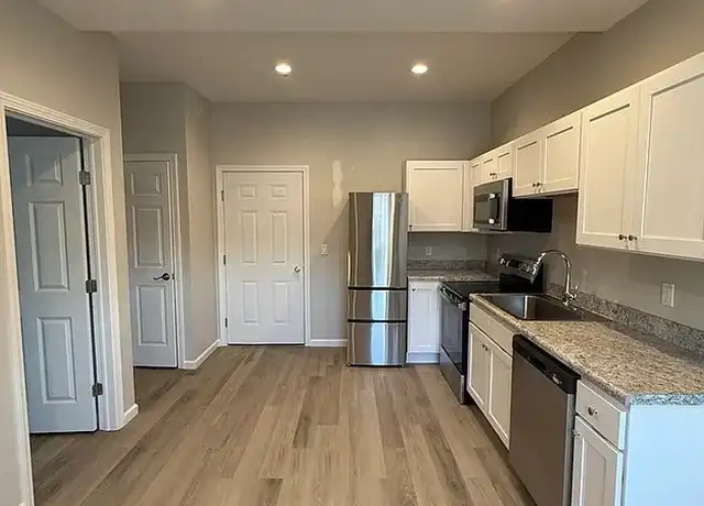 Property at 337 Main St Unit 3, West Haven, CT, 06516, 1 bed, 1 bath, [object Object]