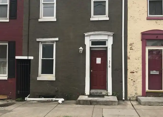 Property at 376 E Philadelphia St, York, PA, 17403, 3 beds, 1 bath, [object Object]
