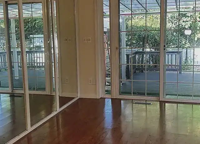 Property at 8814 Interlake Ave N, Seattle, WA, 98103, 4 beds, 1.5 baths, [object Object]
