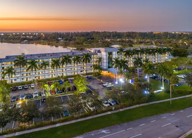 Photo of 4101 N Hiatus Rd, Sunrise, FL 33351