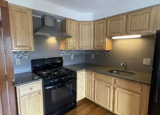 Property at 12-14 McKenn St Unit 2, Waltham, MA, 02453, 3 beds, 1 bath, [object Object]