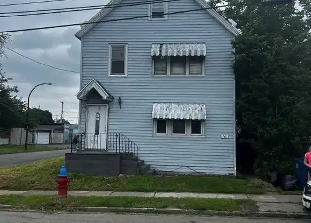 Property at 749 S Ogden St Unit E, Buffalo, NY, 14206, 2 beds, 1 bath, [object Object]