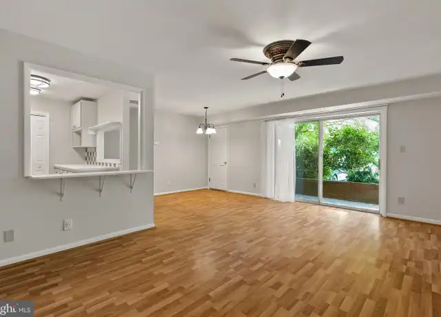 Property at 12654 Dara Dr #104, Woodbridge, VA, 22192, 1 bed, 1 bath, [object Object]