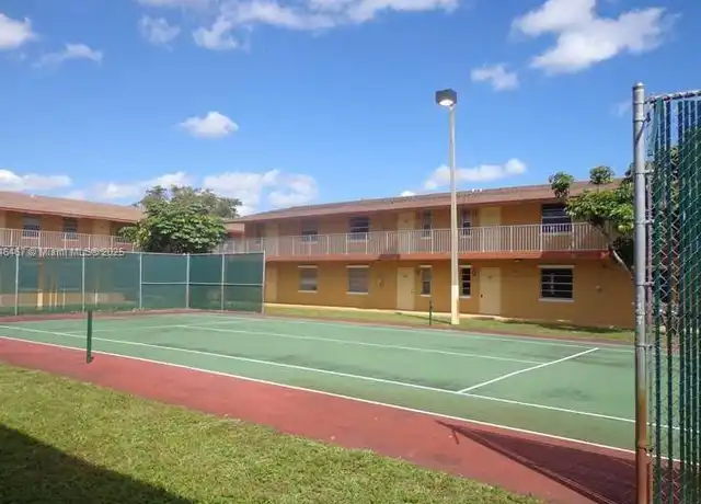 Property at 95 NE 41st St Unit M-199, Oakland Park, FL, 33334, 1 bed, 1 bath, [object Object]