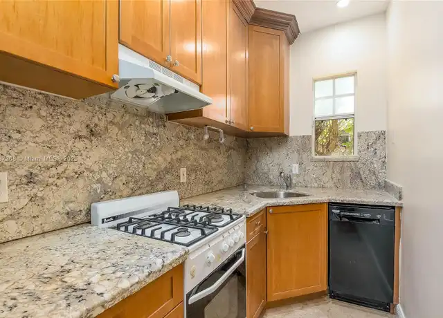Property at 814 Lenox Ave #6, Miami Beach, FL, 33139, 1 bed, 1 bath, [object Object]