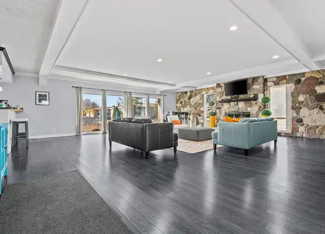 Property at Cranbrook Centre - Southfield, MI - 18333 South Dr, Southfield, MI, 48076, 1-2 bed, 1-2 bath, [object Object]