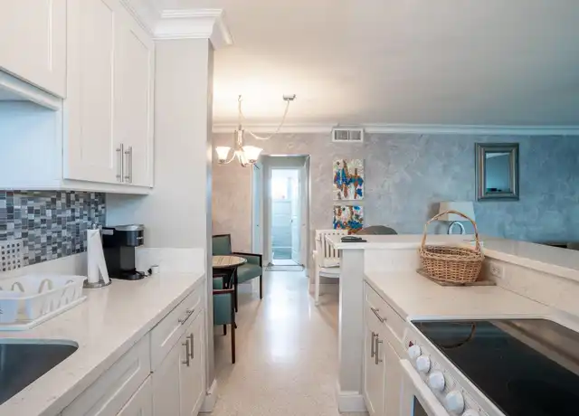Property at 4541 N Ocean Dr #9, Lauderdale by the Sea, FL, 33308, 1 bed, 1 bath, [object Object]