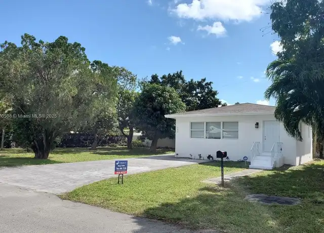 Property at 440 NW 140th St, Miami, FL, 33168, 2 beds, 1 bath, [object Object]