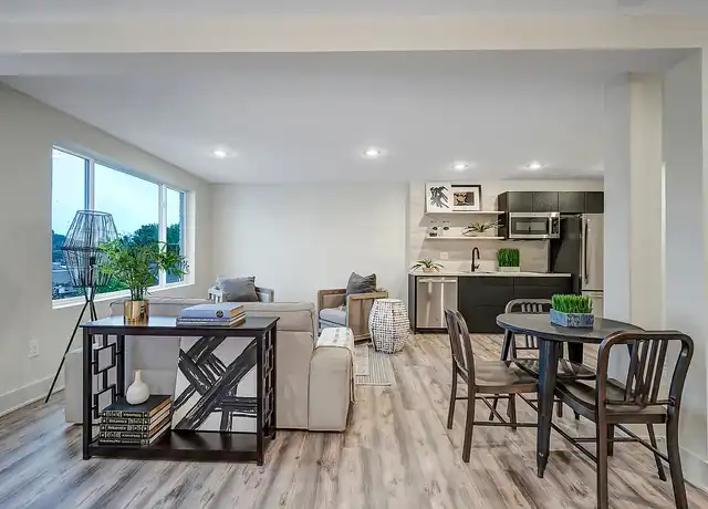 Property at 31Sixty Linwood - 3160 Linwood Ave, Cincinnati, OH, 45208, 1 bed, 1 bath, [object Object]