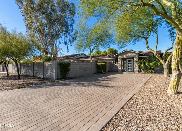 Property at 10069 E Paradise Dr, Scottsdale, AZ, 85260, 2 beds, 1 bath, [object Object]