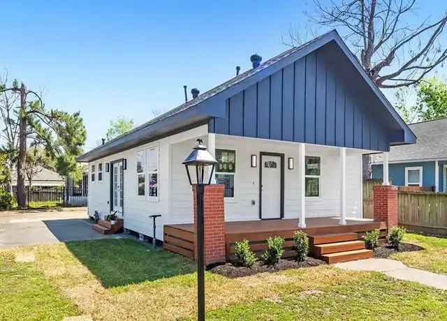 Property at 2718 Gano St, Houston, TX, 77009, 3 beds, 2 baths, [object Object]