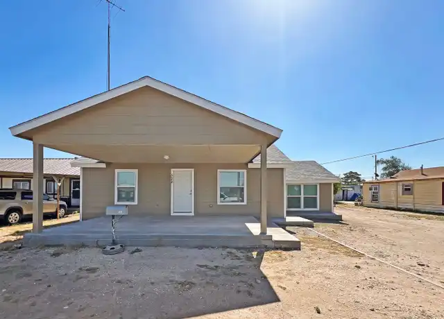 Property at 522 N Coleman St, Hobbs, NM, 88240, 3 beds, 2 baths, [object Object]