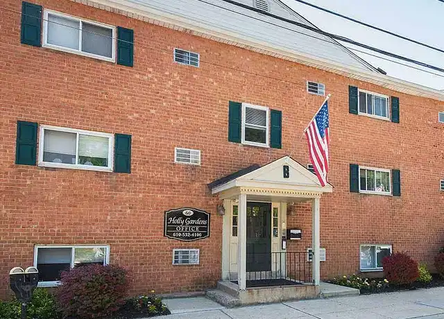 Property at Holly Garden Apartments - 60 W Winona Ave, Norwood, PA, 19074, 1 bed, 1 bath, [object Object]
