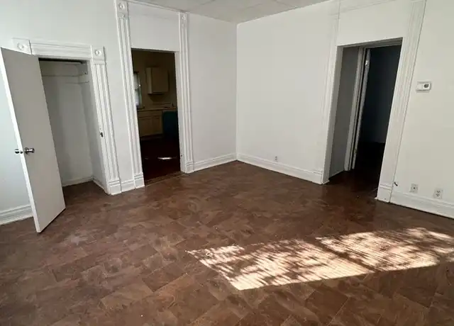 Property at 219 E 15th St, Muncie, IN, 47302, 2 beds, 1 bath, [object Object]